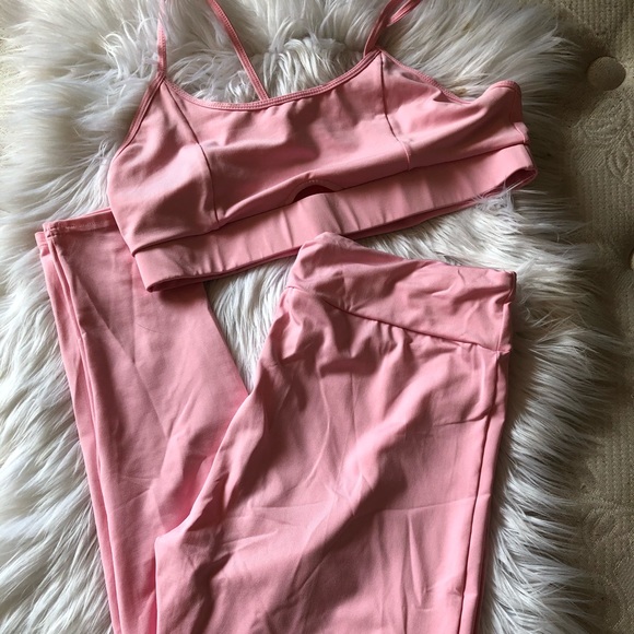 Pants - Leggings & Sports Bra